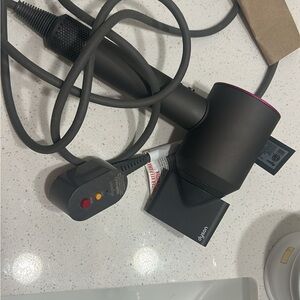 Dyson Supersonic Hair Dryer in Black and Pink